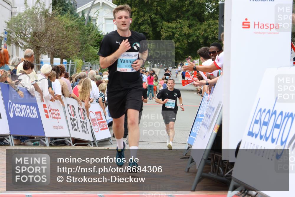 31.08.2025 - 21. Blankeneser Heldenlauf Strokosch-Dieckow http://msf.ph/oto/8684306 31.08.2025 12:03:01 Ziel 4067, 4361 meine-sportfotos.de