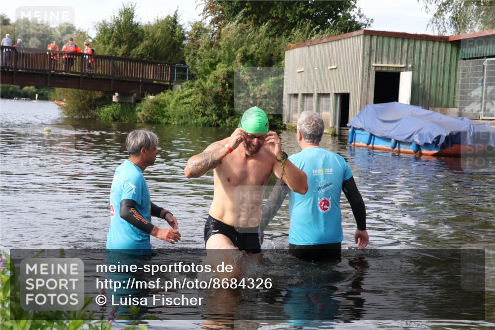 31.08.2025 - Elbe Triathlon Hamburg Luisa Fischer http://msf.ph/oto/8684326 31.08.2025 10:24:57 Schwimmen 1201 meine-sportfotos.de