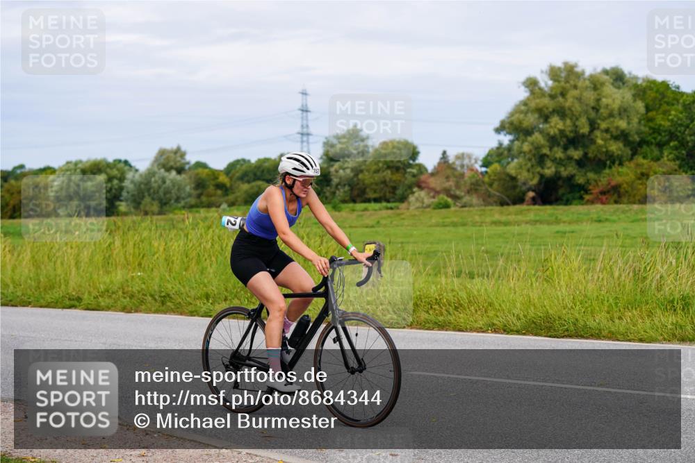 31.08.2025 - Elbe Triathlon Hamburg Michael Burmester http://msf.ph/oto/8684344 31.08.2025 11:20:07 Radfahren 1348, 1453, 1572 meine-sportfotos.de