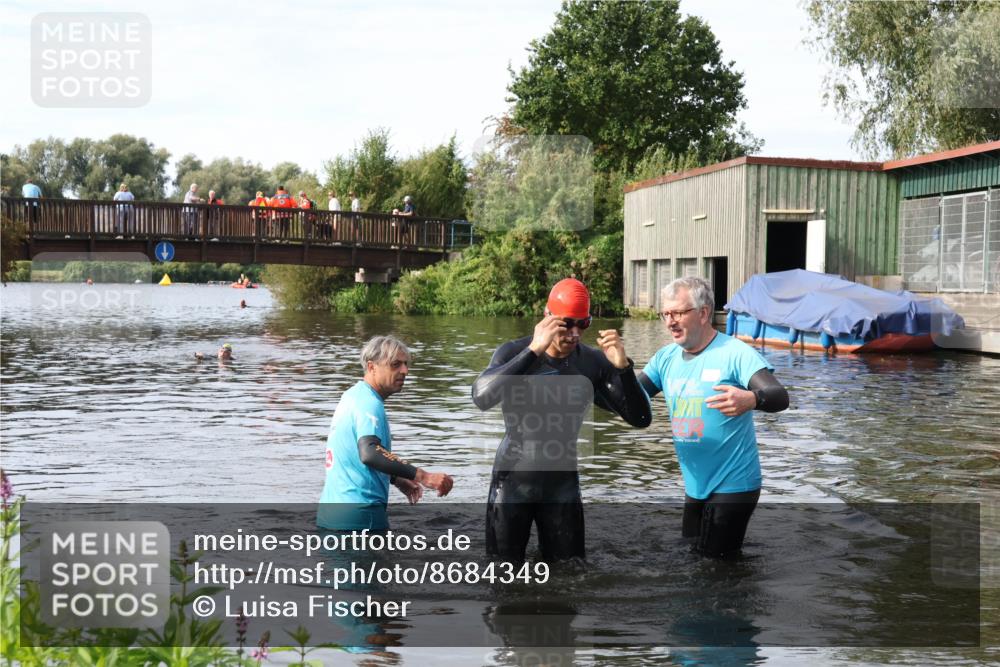 31.08.2025 - Elbe Triathlon Hamburg Luisa Fischer http://msf.ph/oto/8684349 31.08.2025 10:25:13 Schwimmen 1207 meine-sportfotos.de