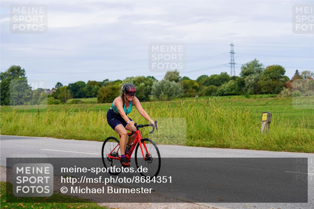31.08.2025 - Elbe Triathlon Hamburg Michael Burmester http://msf.ph/oto/8684351 31.08.2025 11:20:09 Radfahren 1348, 1453, 1572 meine-sportfotos.de