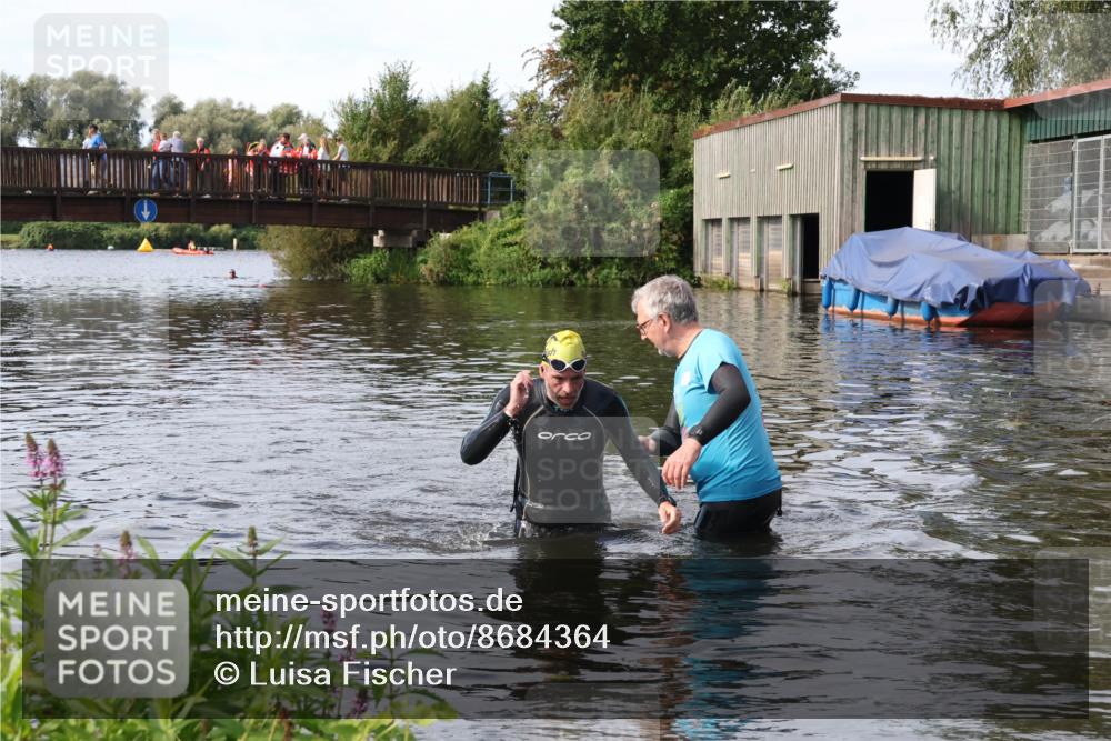 31.08.2025 - Elbe Triathlon Hamburg Luisa Fischer http://msf.ph/oto/8684364 31.08.2025 10:25:41 Schwimmen 1192 meine-sportfotos.de
