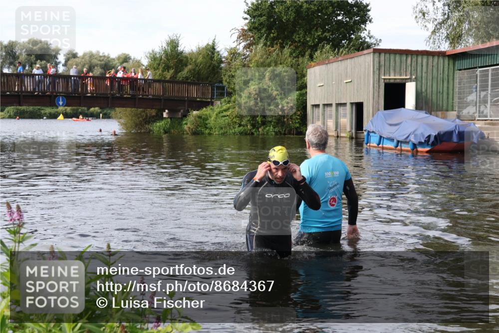 31.08.2025 - Elbe Triathlon Hamburg Luisa Fischer http://msf.ph/oto/8684367 31.08.2025 10:25:41 Schwimmen 1192 meine-sportfotos.de