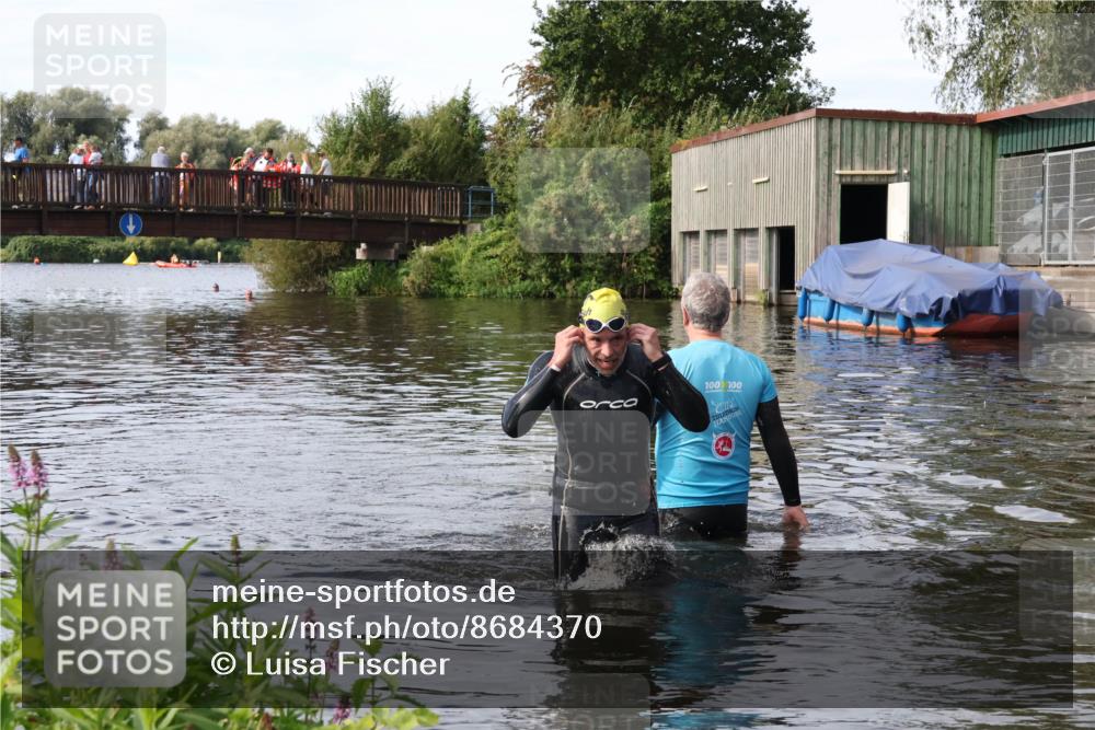 31.08.2025 - Elbe Triathlon Hamburg Luisa Fischer http://msf.ph/oto/8684370 31.08.2025 10:25:42 Schwimmen 1192 meine-sportfotos.de