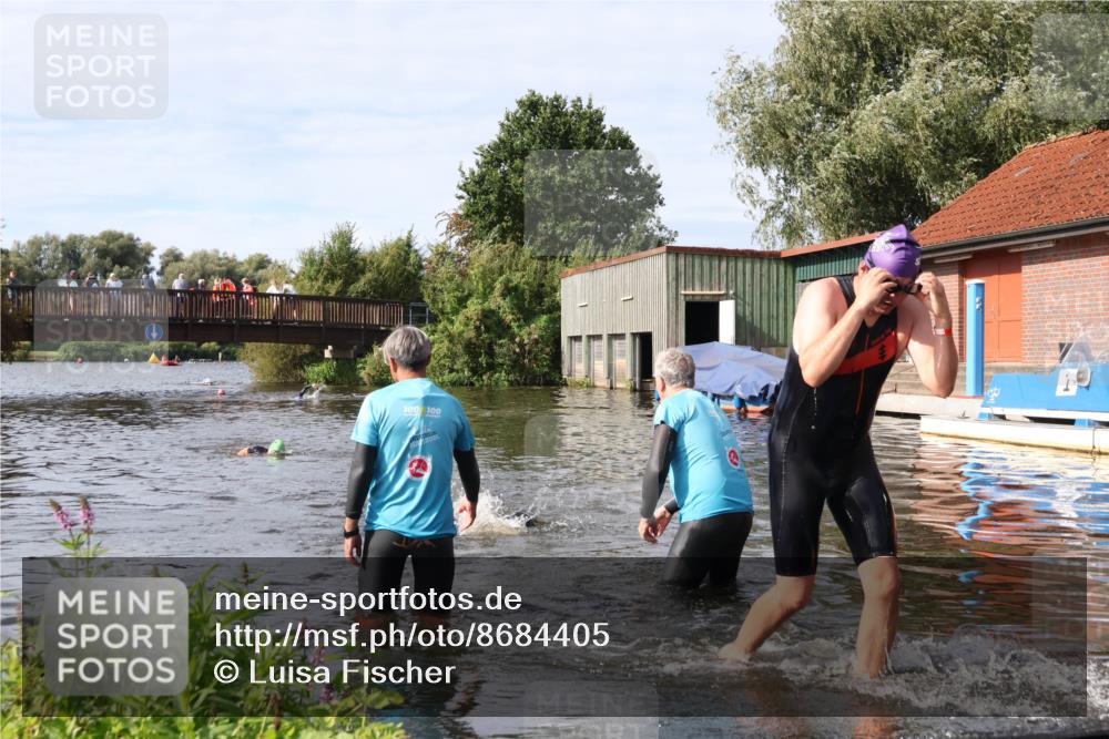31.08.2025 - Elbe Triathlon Hamburg Luisa Fischer http://msf.ph/oto/8684405 31.08.2025 10:27:29 Schwimmen 1122, 1304 meine-sportfotos.de