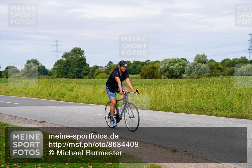 31.08.2025 - Elbe Triathlon Hamburg Michael Burmester http://msf.ph/oto/8684409 31.08.2025 11:20:31 Radfahren 1455, 1553 meine-sportfotos.de