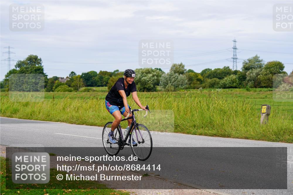 31.08.2025 - Elbe Triathlon Hamburg Michael Burmester http://msf.ph/oto/8684414 31.08.2025 11:20:31 Radfahren 1455, 1553 meine-sportfotos.de