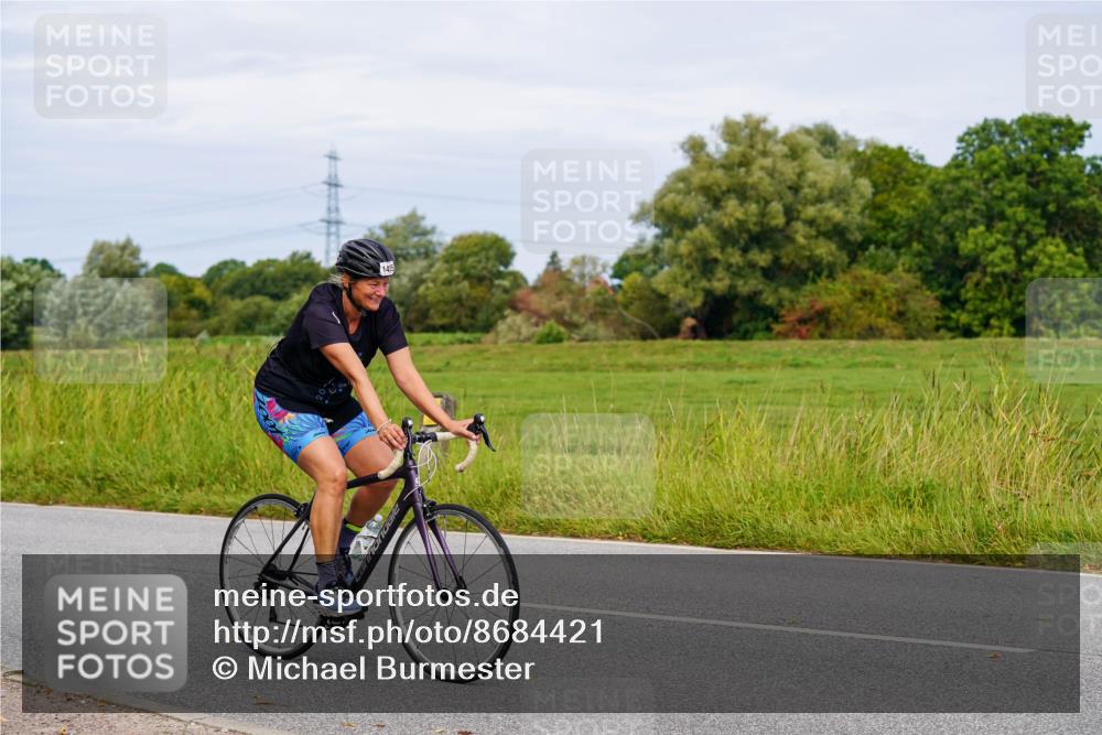 31.08.2025 - Elbe Triathlon Hamburg Michael Burmester http://msf.ph/oto/8684421 31.08.2025 11:20:32 Radfahren 1455 meine-sportfotos.de