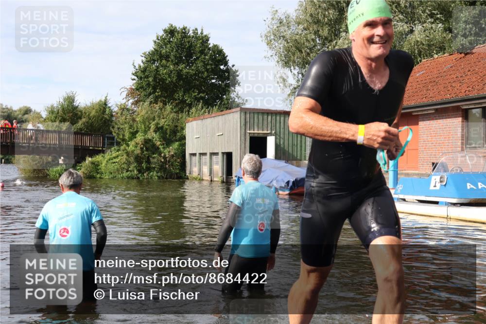 31.08.2025 - Elbe Triathlon Hamburg Luisa Fischer http://msf.ph/oto/8684422 31.08.2025 10:27:44 Schwimmen 1291 meine-sportfotos.de