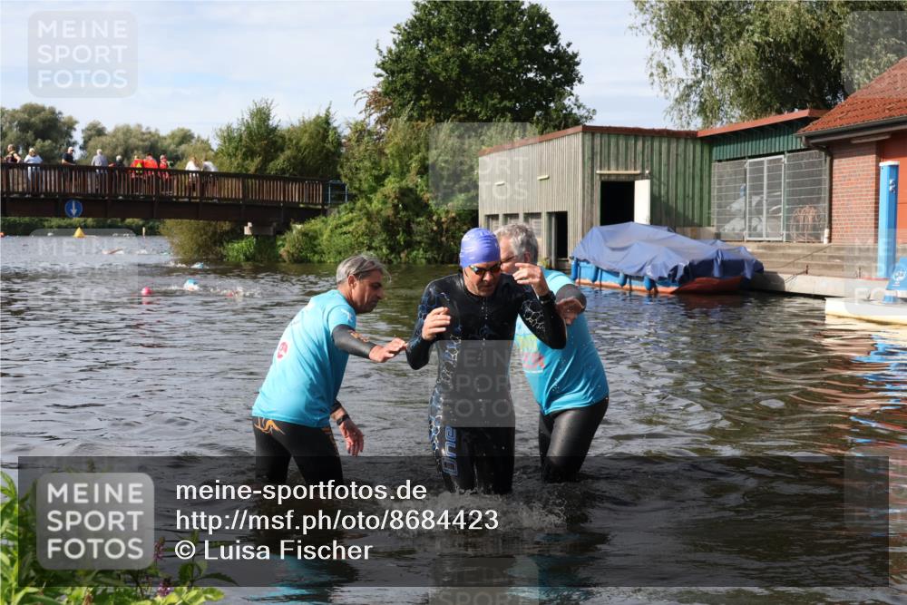 31.08.2025 - Elbe Triathlon Hamburg Luisa Fischer http://msf.ph/oto/8684423 31.08.2025 10:28:01 Schwimmen 1287 meine-sportfotos.de