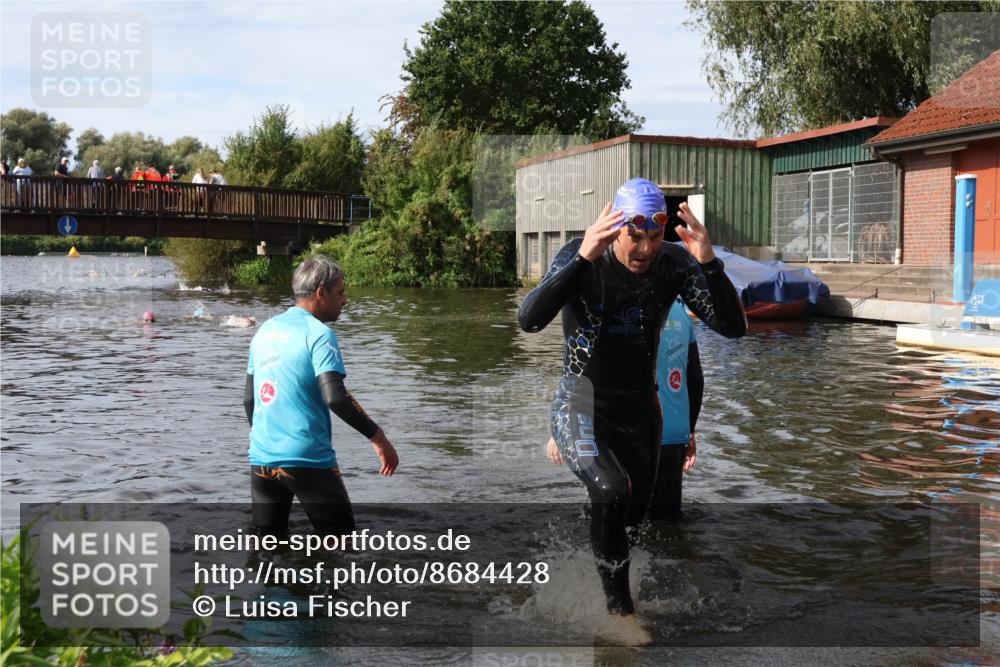 31.08.2025 - Elbe Triathlon Hamburg Luisa Fischer http://msf.ph/oto/8684428 31.08.2025 10:28:02 Schwimmen 1287 meine-sportfotos.de