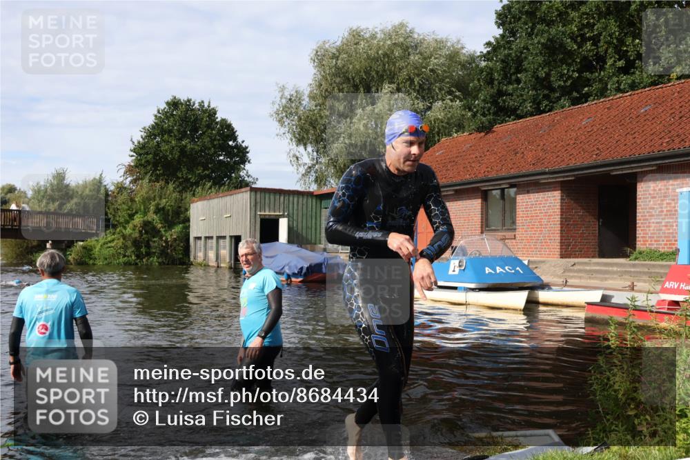31.08.2025 - Elbe Triathlon Hamburg Luisa Fischer http://msf.ph/oto/8684434 31.08.2025 10:28:03 Schwimmen 1287 meine-sportfotos.de