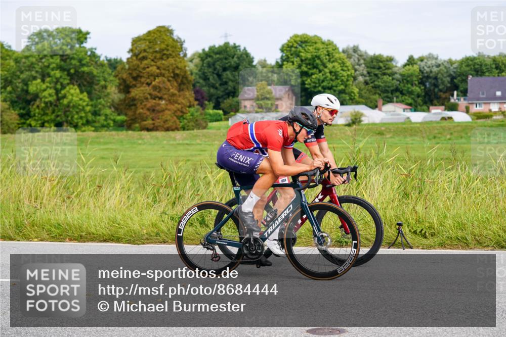 31.08.2025 - Elbe Triathlon Hamburg Michael Burmester http://msf.ph/oto/8684444 31.08.2025 11:20:47 Radfahren 1349, 1507, 1523 meine-sportfotos.de