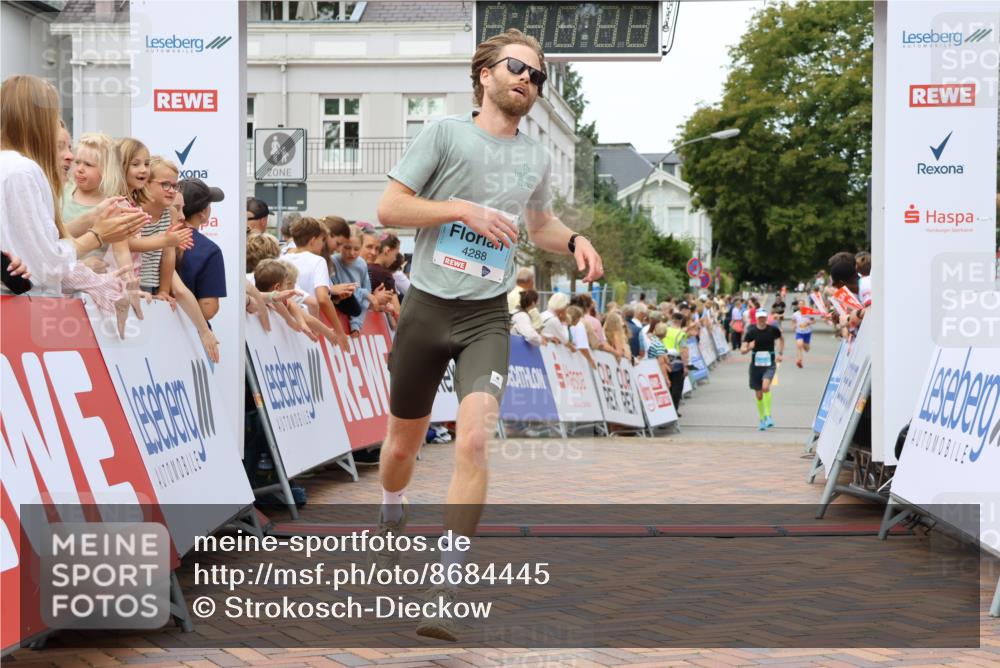 31.08.2025 - 21. Blankeneser Heldenlauf Strokosch-Dieckow http://msf.ph/oto/8684445 31.08.2025 12:02:40 Ziel 4288 meine-sportfotos.de