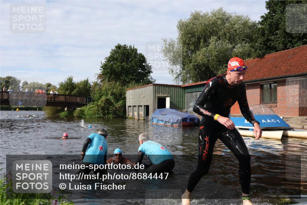 31.08.2025 - Elbe Triathlon Hamburg Luisa Fischer http://msf.ph/oto/8684447 31.08.2025 10:28:24 Schwimmen 1278, 1315 meine-sportfotos.de