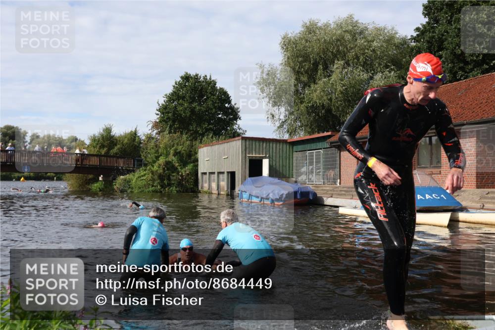 31.08.2025 - Elbe Triathlon Hamburg Luisa Fischer http://msf.ph/oto/8684449 31.08.2025 10:28:24 Schwimmen 1278, 1315 meine-sportfotos.de