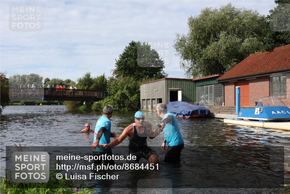 31.08.2025 - Elbe Triathlon Hamburg Luisa Fischer http://msf.ph/oto/8684451 31.08.2025 10:28:26 Schwimmen 1278, 1315 meine-sportfotos.de