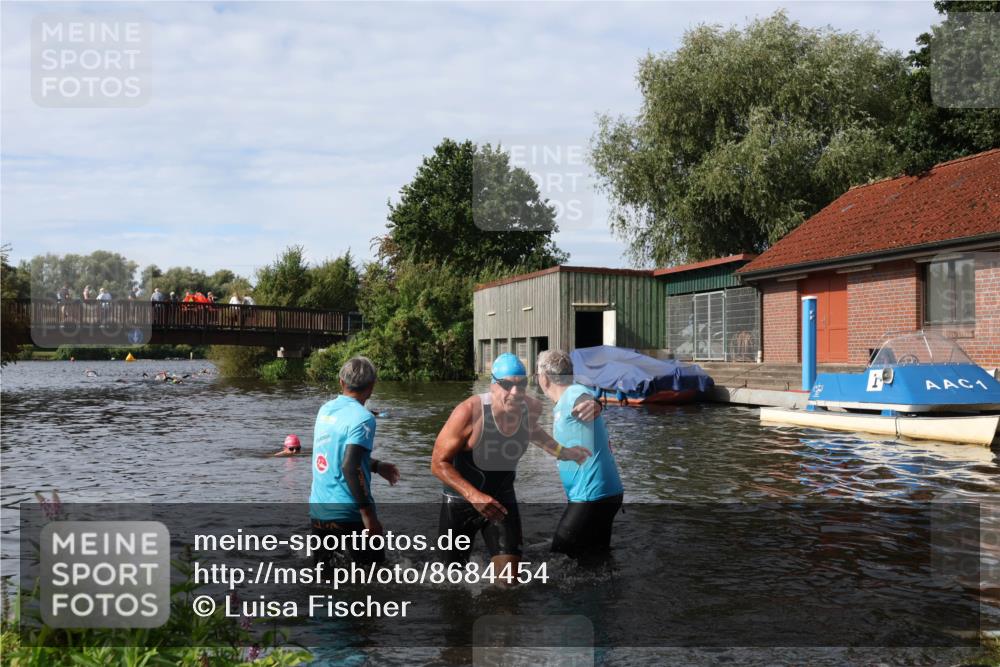 31.08.2025 - Elbe Triathlon Hamburg Luisa Fischer http://msf.ph/oto/8684454 31.08.2025 10:28:26 Schwimmen 1278, 1315 meine-sportfotos.de