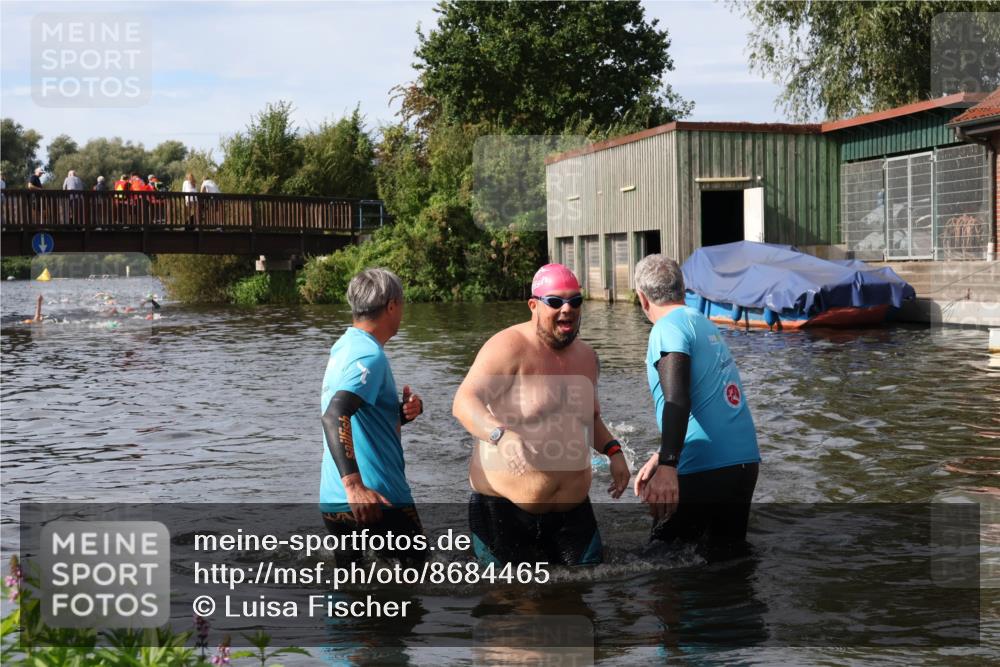 31.08.2025 - Elbe Triathlon Hamburg Luisa Fischer http://msf.ph/oto/8684465 31.08.2025 10:28:39 Schwimmen 1172, 1272 meine-sportfotos.de