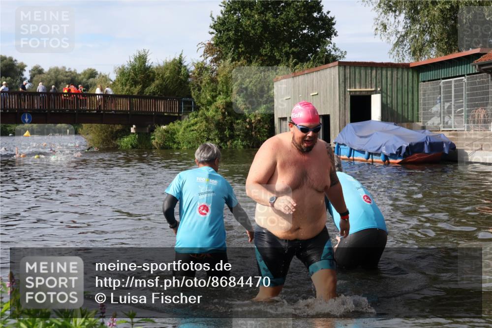 31.08.2025 - Elbe Triathlon Hamburg Luisa Fischer http://msf.ph/oto/8684470 31.08.2025 10:28:40 Schwimmen 1172, 1272 meine-sportfotos.de