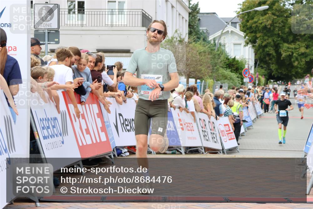 31.08.2025 - 21. Blankeneser Heldenlauf Strokosch-Dieckow http://msf.ph/oto/8684476 31.08.2025 12:02:39 Ziel 4288 meine-sportfotos.de