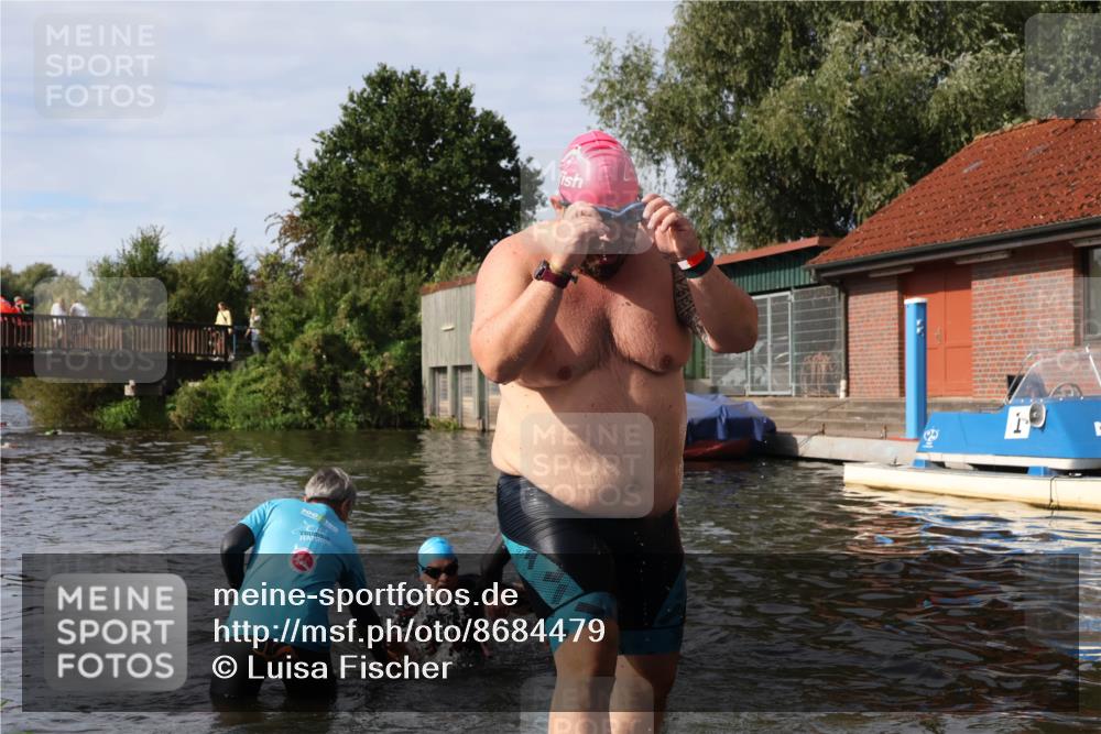 31.08.2025 - Elbe Triathlon Hamburg Luisa Fischer http://msf.ph/oto/8684479 31.08.2025 10:28:42 Schwimmen 1172, 1272 meine-sportfotos.de
