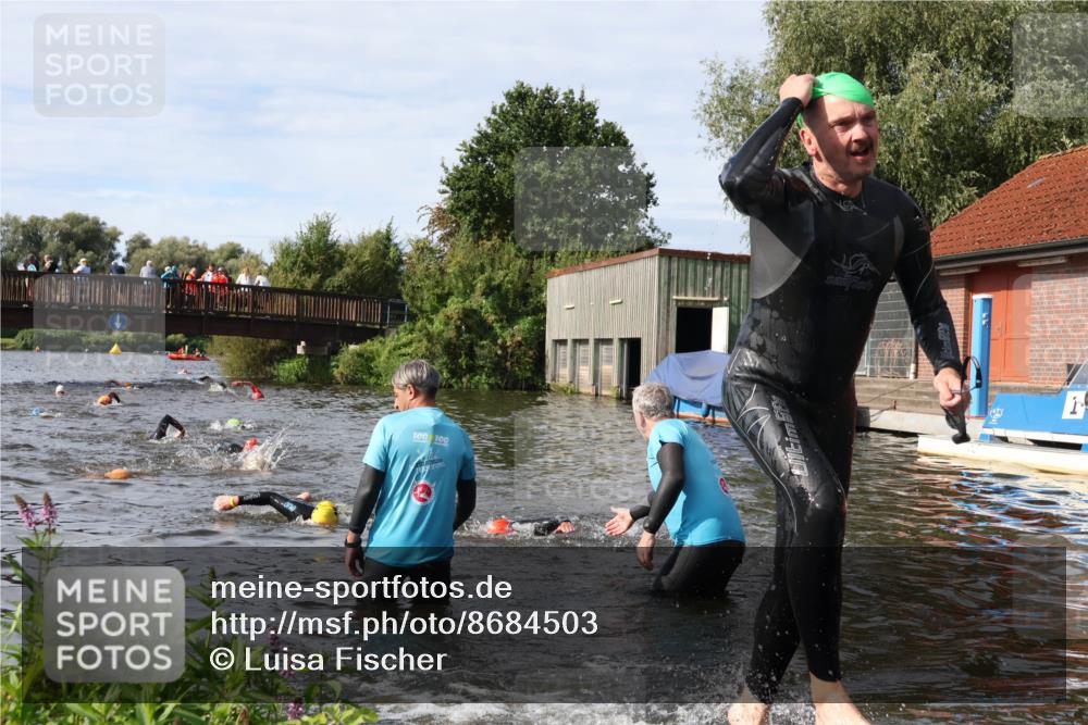 31.08.2025 - Elbe Triathlon Hamburg Luisa Fischer http://msf.ph/oto/8684503 31.08.2025 10:29:15 Schwimmen 1161, 1258, 1298 meine-sportfotos.de