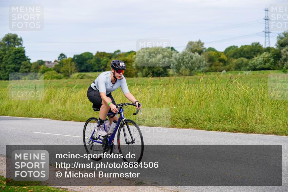 31.08.2025 - Elbe Triathlon Hamburg Michael Burmester http://msf.ph/oto/8684506 31.08.2025 11:21:09 Radfahren 1464, 1552 meine-sportfotos.de