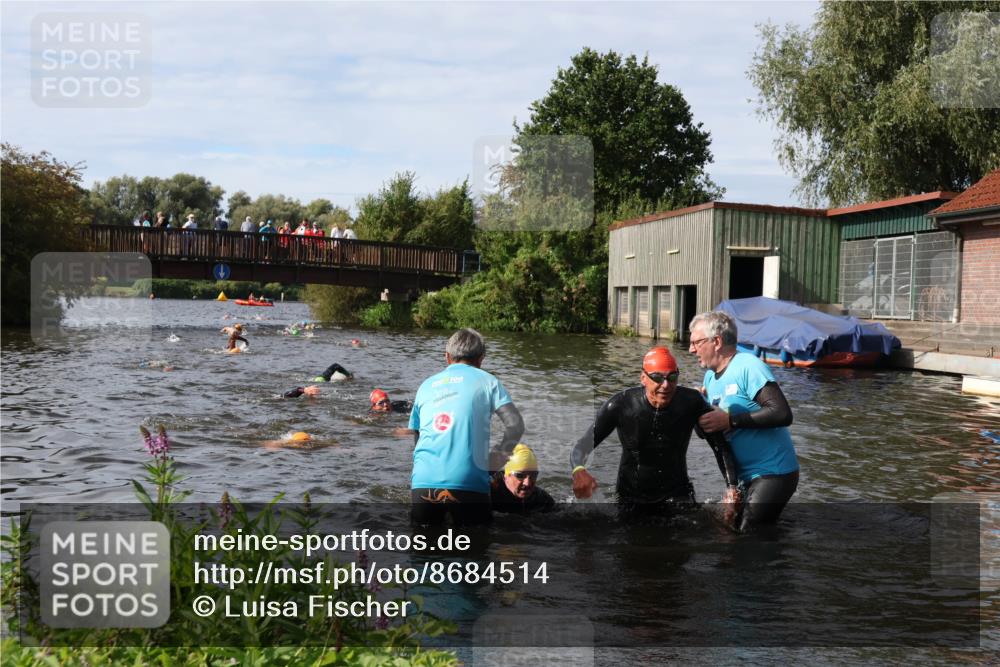 31.08.2025 - Elbe Triathlon Hamburg Luisa Fischer http://msf.ph/oto/8684514 31.08.2025 10:29:19 Schwimmen 1161, 1248, 1258, 1286, 1298 meine-sportfotos.de