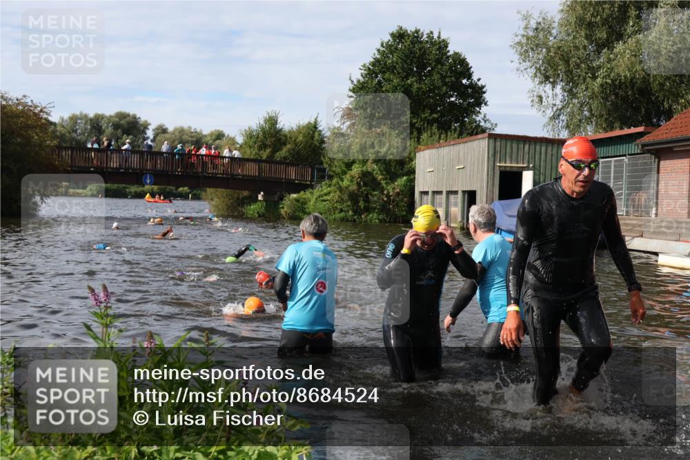 31.08.2025 - Elbe Triathlon Hamburg Luisa Fischer http://msf.ph/oto/8684524 31.08.2025 10:29:21 Schwimmen 1161, 1248, 1286, 1298 meine-sportfotos.de