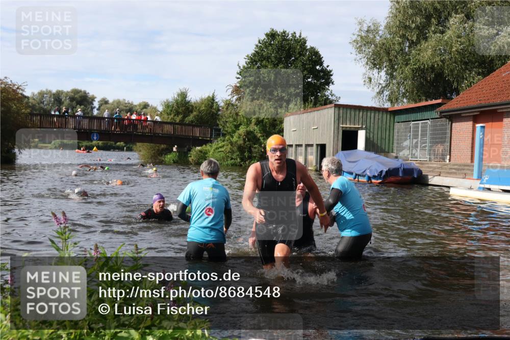 31.08.2025 - Elbe Triathlon Hamburg Luisa Fischer http://msf.ph/oto/8684548 31.08.2025 10:29:25 Schwimmen 1161, 1248, 1286, 1298, 1301 meine-sportfotos.de