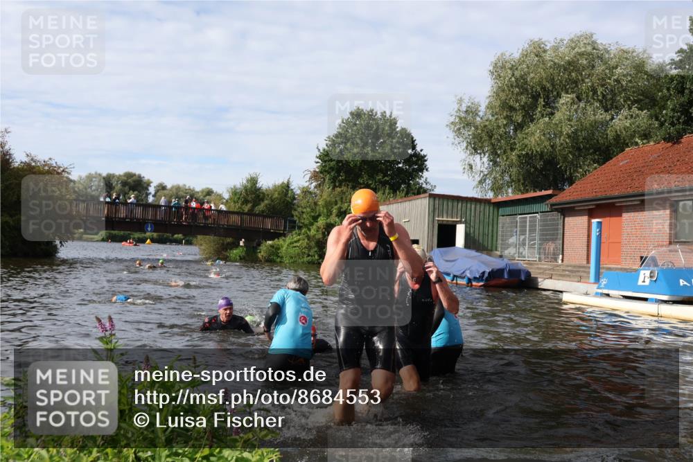 31.08.2025 - Elbe Triathlon Hamburg Luisa Fischer http://msf.ph/oto/8684553 31.08.2025 10:29:26 Schwimmen 1161, 1248, 1286, 1298, 1301 meine-sportfotos.de