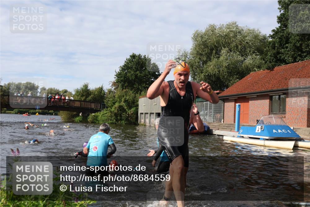 31.08.2025 - Elbe Triathlon Hamburg Luisa Fischer http://msf.ph/oto/8684559 31.08.2025 10:29:27 Schwimmen 772, 1248, 1274, 1286, 1298, 1301 meine-sportfotos.de