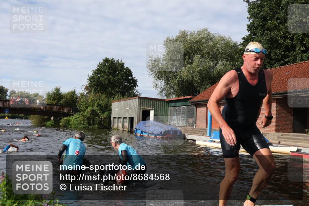 31.08.2025 - Elbe Triathlon Hamburg Luisa Fischer http://msf.ph/oto/8684568 31.08.2025 10:29:29 Schwimmen 772, 1248, 1265, 1274, 1286, 1301 meine-sportfotos.de