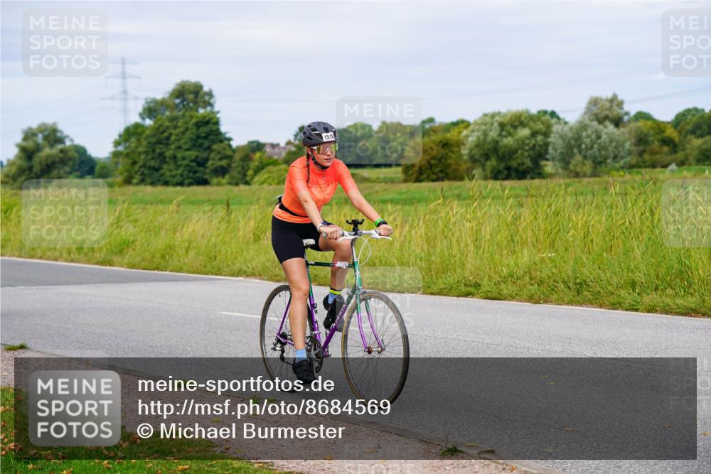 31.08.2025 - Elbe Triathlon Hamburg Michael Burmester http://msf.ph/oto/8684569 31.08.2025 11:22:12 Radfahren 1510, 1527, 1529, 1532, 1546, 1562, 1581, 1595 meine-sportfotos.de