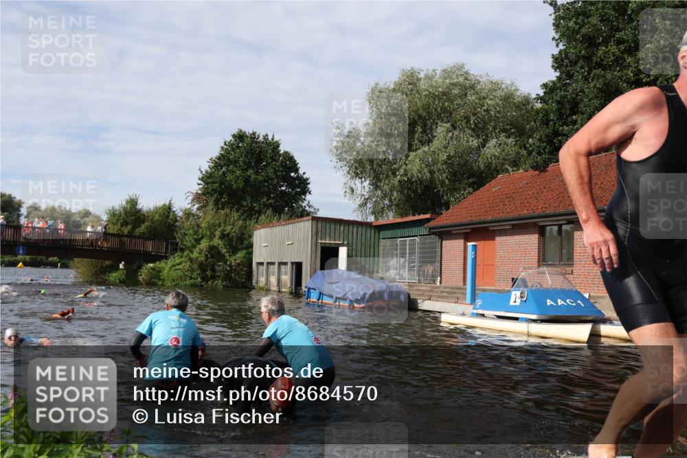 31.08.2025 - Elbe Triathlon Hamburg Luisa Fischer http://msf.ph/oto/8684570 31.08.2025 10:29:30 Schwimmen 772, 1248, 1265, 1274, 1286, 1301 meine-sportfotos.de