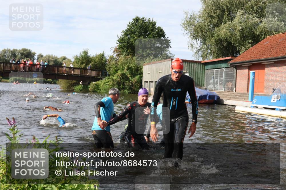 31.08.2025 - Elbe Triathlon Hamburg Luisa Fischer http://msf.ph/oto/8684573 31.08.2025 10:29:32 Schwimmen 772, 1248, 1265, 1274, 1286, 1301 meine-sportfotos.de