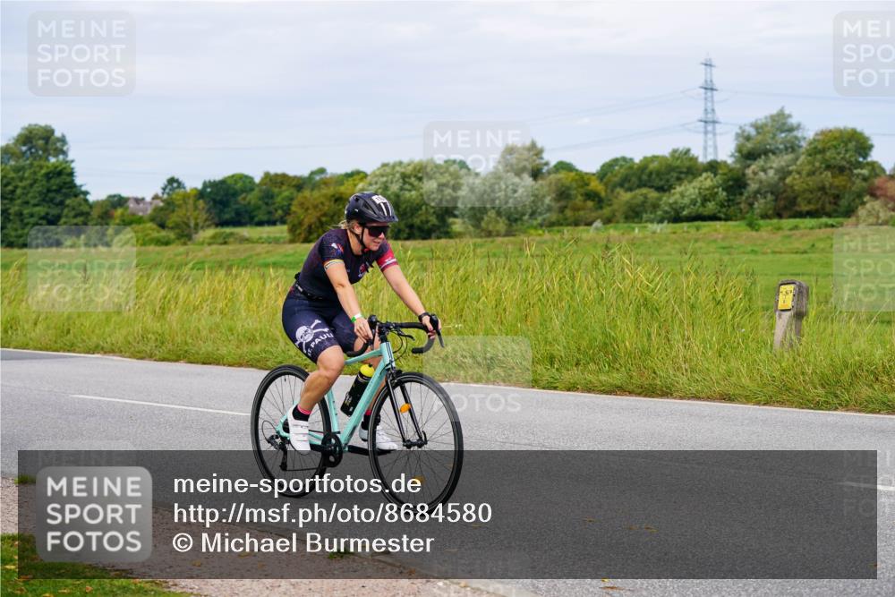 31.08.2025 - Elbe Triathlon Hamburg Michael Burmester http://msf.ph/oto/8684580 31.08.2025 11:22:13 Radfahren 1510, 1527, 1529, 1532, 1546, 1562, 1581, 1595 meine-sportfotos.de