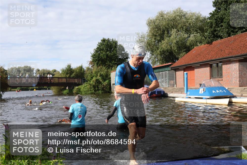 31.08.2025 - Elbe Triathlon Hamburg Luisa Fischer http://msf.ph/oto/8684594 31.08.2025 10:29:39 Schwimmen 772, 1265, 1274, 1297, 1301 meine-sportfotos.de