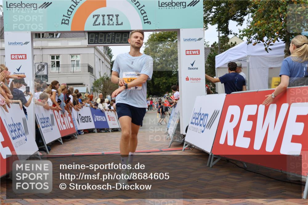 31.08.2025 - 21. Blankeneser Heldenlauf Strokosch-Dieckow http://msf.ph/oto/8684605 31.08.2025 12:02:18 Ziel 5472, 5703, 4029 meine-sportfotos.de