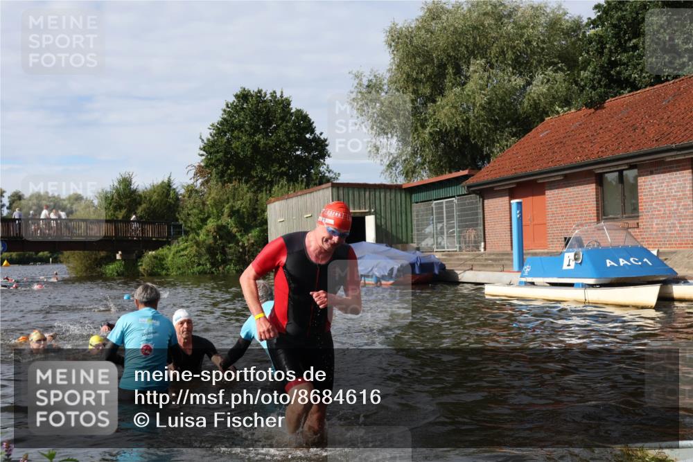 31.08.2025 - Elbe Triathlon Hamburg Luisa Fischer http://msf.ph/oto/8684616 31.08.2025 10:29:51 Schwimmen 1255, 1273, 1281, 1297, 1312 meine-sportfotos.de