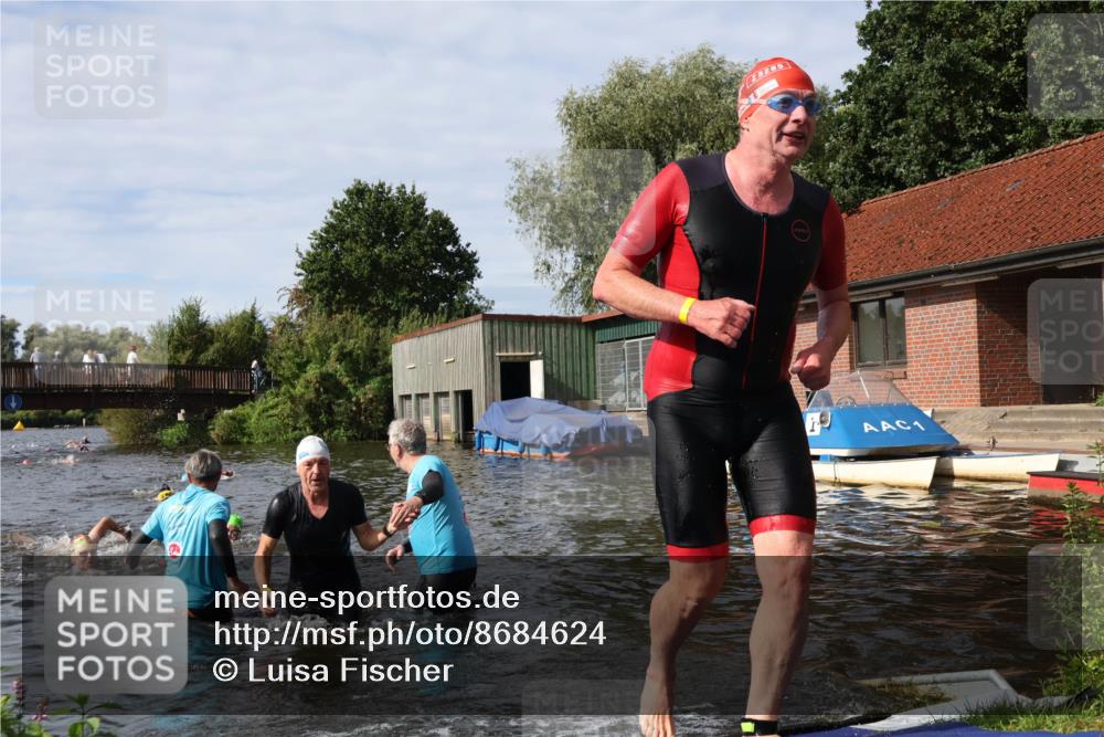 31.08.2025 - Elbe Triathlon Hamburg Luisa Fischer http://msf.ph/oto/8684624 31.08.2025 10:29:53 Schwimmen 1255, 1273, 1281, 1312 meine-sportfotos.de
