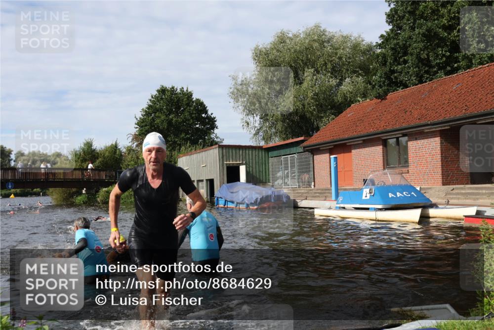 31.08.2025 - Elbe Triathlon Hamburg Luisa Fischer http://msf.ph/oto/8684629 31.08.2025 10:29:55 Schwimmen 1255, 1273, 1281, 1312, 1323 meine-sportfotos.de