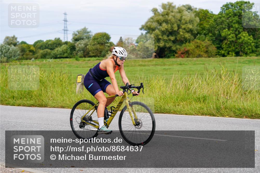 31.08.2025 - Elbe Triathlon Hamburg Michael Burmester http://msf.ph/oto/8684637 31.08.2025 11:22:35 Radfahren 1587 meine-sportfotos.de