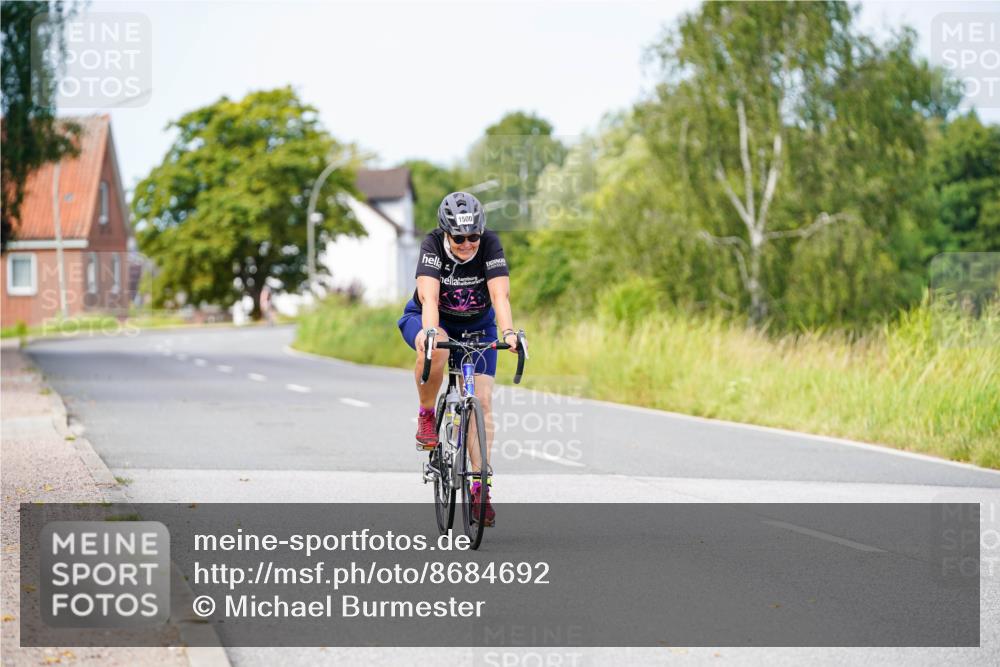 31.08.2025 - Elbe Triathlon Hamburg Michael Burmester http://msf.ph/oto/8684692 31.08.2025 11:23:42 Radfahren 1500, 1531 meine-sportfotos.de