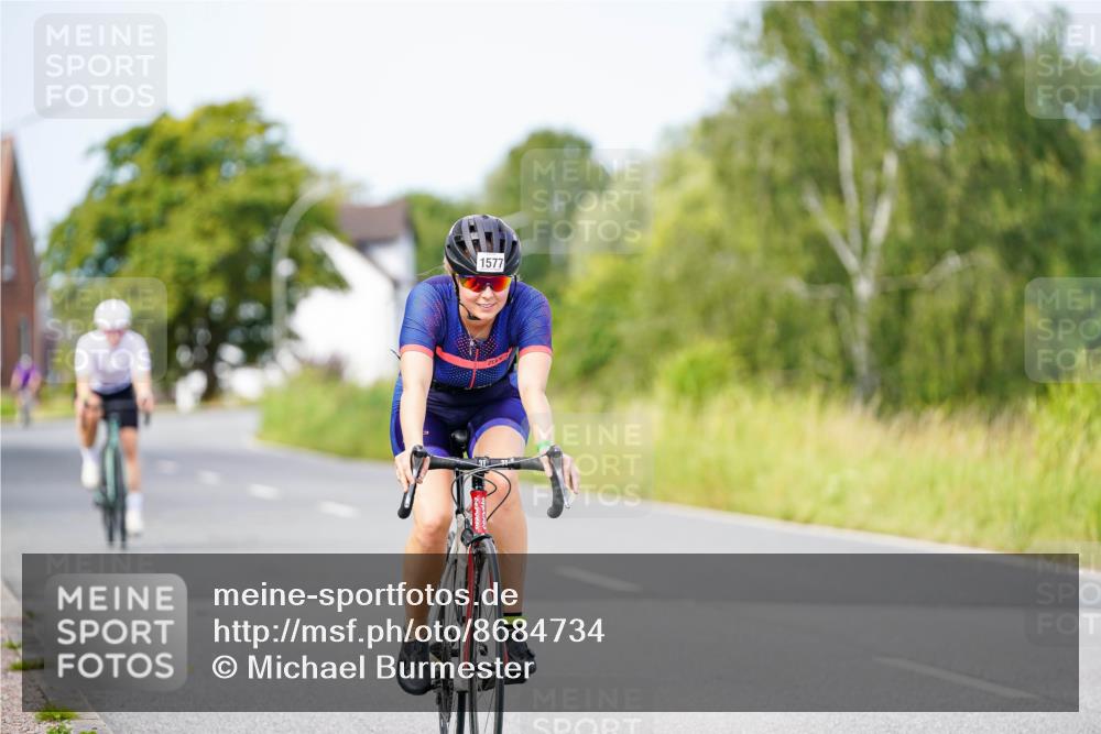 31.08.2025 - Elbe Triathlon Hamburg Michael Burmester http://msf.ph/oto/8684734 31.08.2025 11:24:22 Radfahren 1561, 1577, 1611 meine-sportfotos.de