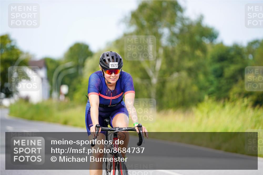 31.08.2025 - Elbe Triathlon Hamburg Michael Burmester http://msf.ph/oto/8684737 31.08.2025 11:24:22 Radfahren 1561, 1577, 1611 meine-sportfotos.de