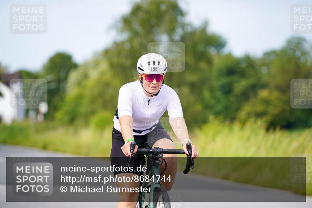 31.08.2025 - Elbe Triathlon Hamburg Michael Burmester http://msf.ph/oto/8684744 31.08.2025 11:24:25 Radfahren 1561, 1577 meine-sportfotos.de