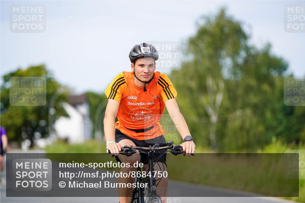 31.08.2025 - Elbe Triathlon Hamburg Michael Burmester http://msf.ph/oto/8684750 31.08.2025 11:24:36 Radfahren 952, 1477 meine-sportfotos.de