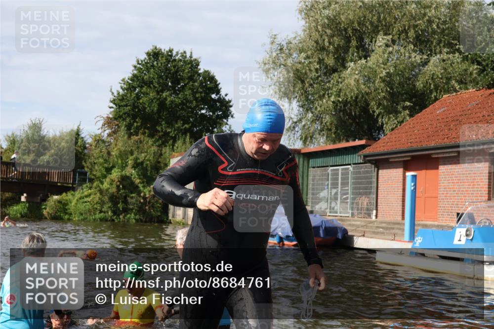 31.08.2025 - Elbe Triathlon Hamburg Luisa Fischer http://msf.ph/oto/8684761 31.08.2025 10:31:10 Schwimmen 1250, 1257, 1279, 1293, 1501 meine-sportfotos.de